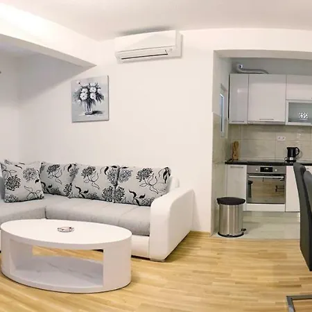Brunella Villa