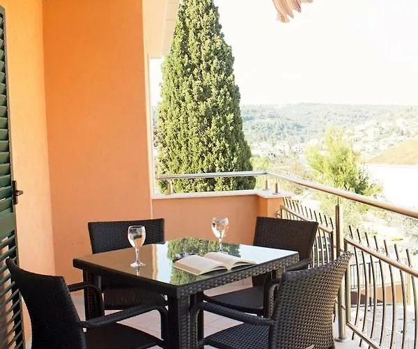 Brunella Villa *